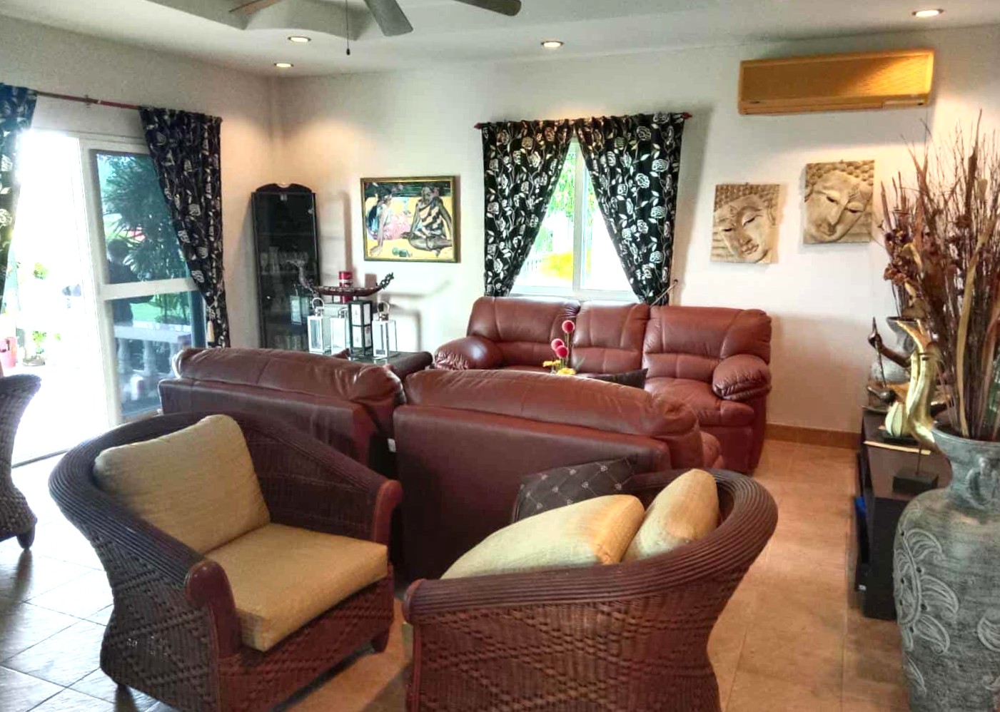 Alla möbler ingår i priset