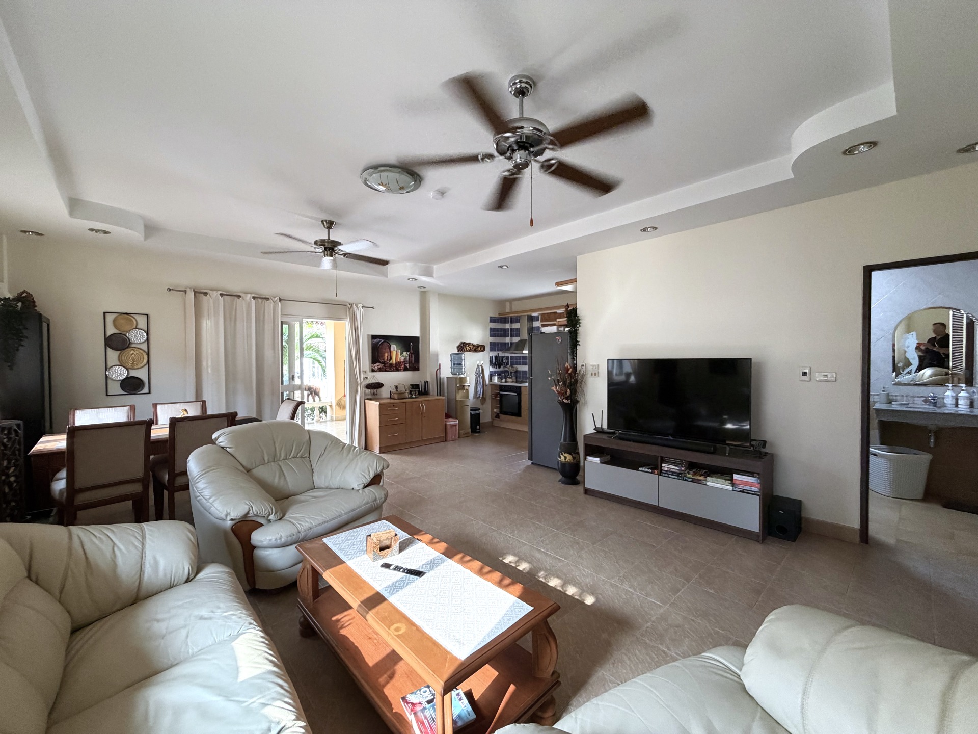 Alla möbler ingår i priset