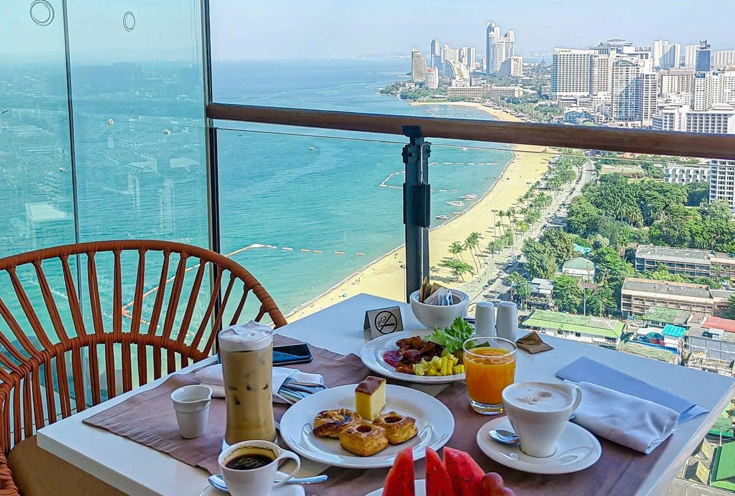 Pattaya Beach - Vy från Hilton Hotell